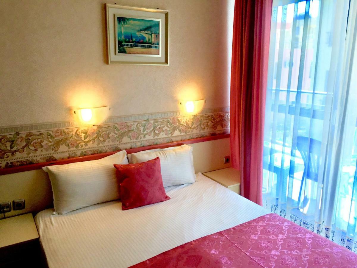 Boutique Hotel Royal Nesebar Bagian luar foto
